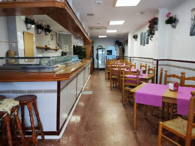 Restaurante en zona Poniente, cerca del puerto y el parque de Elche
