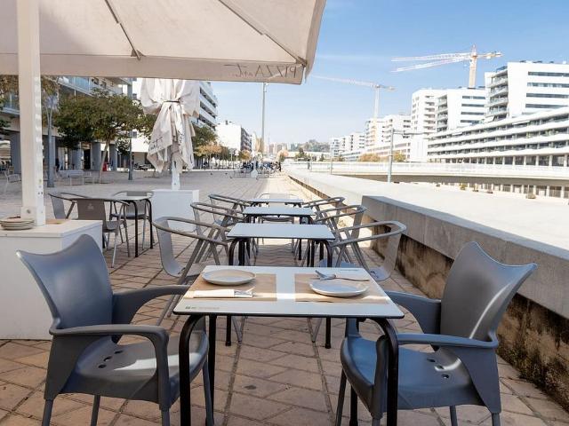Restaurante en alquiler en Badalona, de 85 m² 1 habitación por 1.420