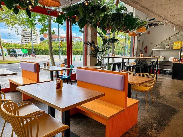 Restaurante en alquiler en Barcelona, de 240 m² 2 habitaciones por 3.409