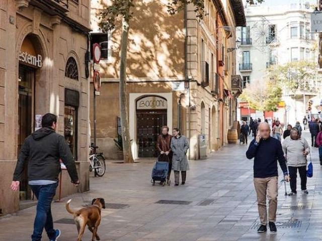 Restaurante en alquiler en Barcelona, de 60 m² 3 habitaciones por 1.950