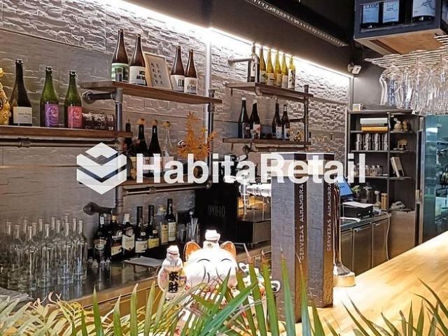 Restaurante en alquiler en calle D'aragó, Barcelona, de 119 m² 1 habitación por 1.900
