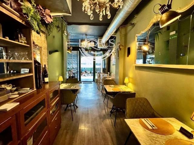 Restaurante en alquiler en calle De Viladomat, Barcelona, de 198 m² 1 habitación por 3.500