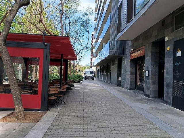Restaurante en alquiler en calle De Cristóbal de Moura, Barcelona, de 120 m² 1 habitación por 1.650