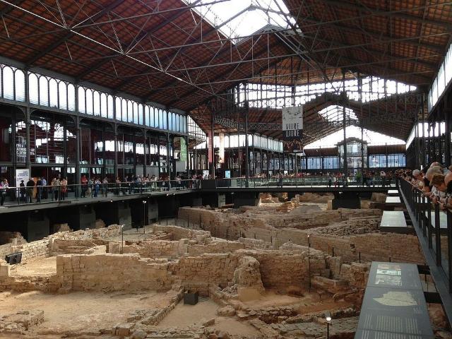 Restaurante en alquiler en calle Del Rec, Barcelona, de 110 m² 2 habitaciones por 7.500
