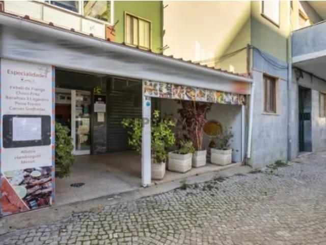 Restaurante Excelente Localização em Bairro Residencial de Setúbal