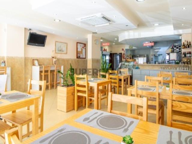 Restaurante no Coração de Lagos Negócio chave na mão