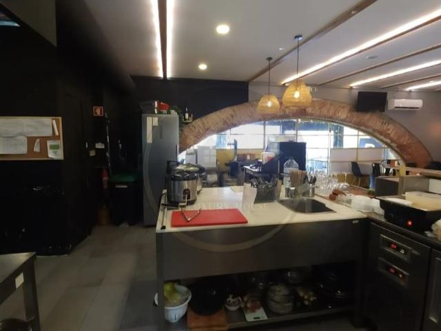 Restaurante 'O Poteitos' Mercado da Romeira, Almada