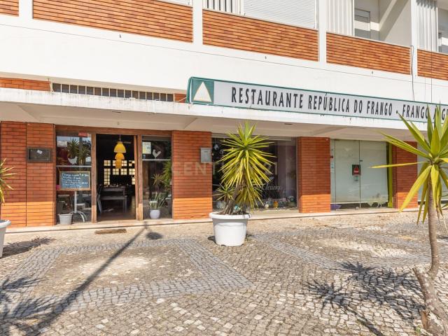 OPORTUNIDADE ÚNICA EM SÃO JOÃO DA CAPARICA