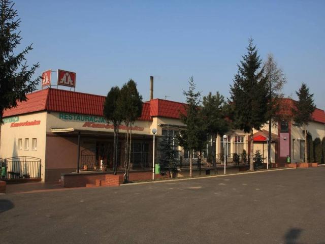 Restauracja 2000 m2 z dużym potencjałem, pełne wyposażenie