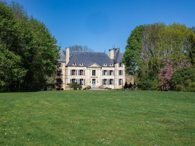 Restauration Exceptionnelle élégant Château Des Xvi Ie Et Xv. 600m² Caen