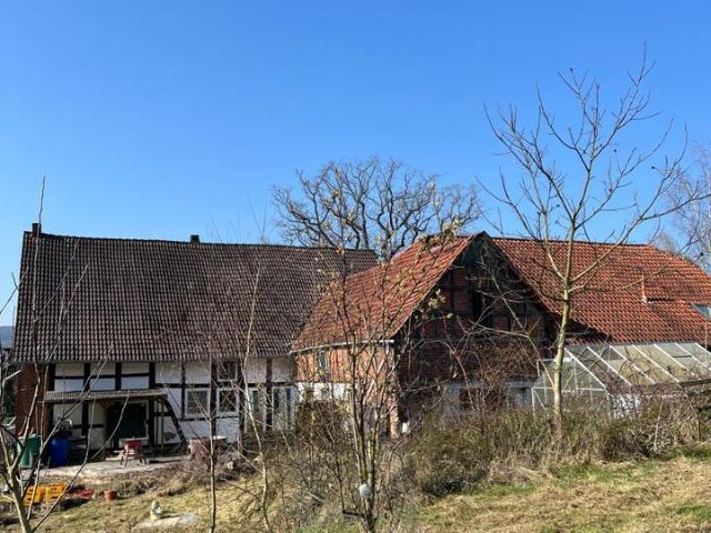 Resthof ländliches Anwesen Bauernhof mit 9ha AckerWeideWald