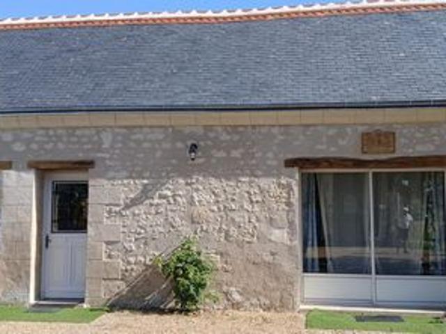restigné 37140 maison restaurée avec combles aménageables