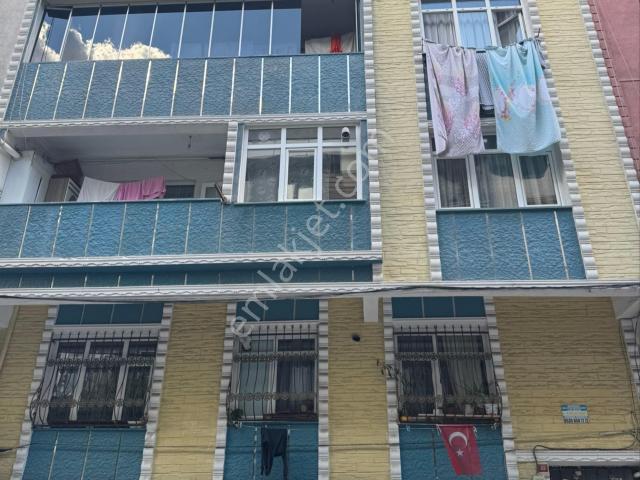 Resadiye Emlaktan Satılık Eski 3+1 Kat 4