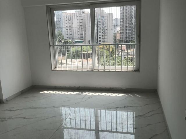 Resale | 3.5 BHK 905 Sq.Ft. Apartment in Borivali West