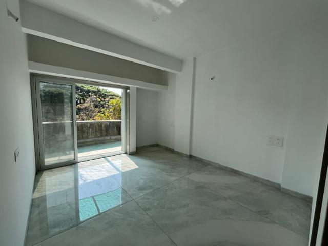 Resale | 3 BHK 1282 Sq.Ft. Apartment in Venkatesh Skydale
