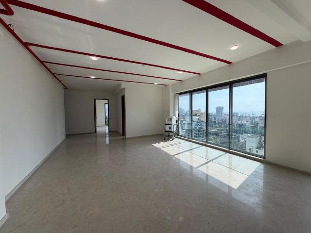 Resale | 3 BHK 1300 Sq.Ft. Apartment in Bandra West