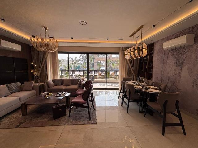 Resale | 3 BHK 1550 Sq.Ft. Apartment in Sector 82 A
