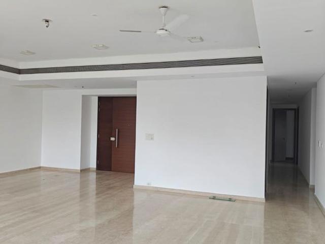Resale | 3 BHK 60000 Sq.Ft. Apartment in Gitanjali Apartmnet