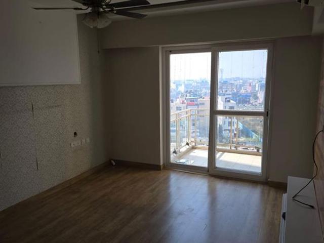 Resale | 3 BHK + Basement 1676 Sq.Ft. Apartment in Sector 66 A