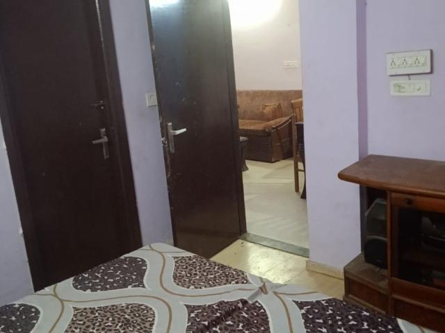 Resale | 3 BHK + Extra Room 180 Sq.Yd. Apartment in BPTP Park Elite Floors