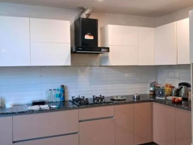 Resale | 3 BHK + Servant Room 2500 Sq.Ft. Apartment in Mahagun Mezzaria