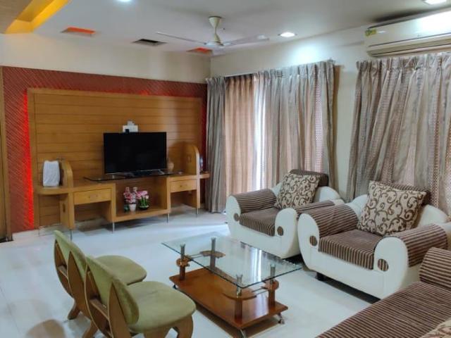 Resale | 3 BHK + Study Room 1500 Sq.Ft. Builder Floor in Sinhagad