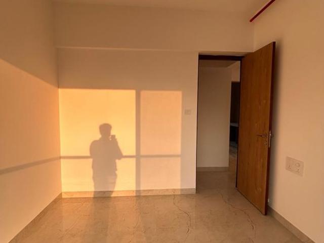 Resale | 3 BHK + Pooja Room 980 Sq.Ft. Apartment in Borivali West