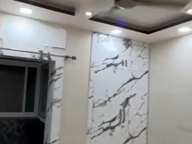 Resale | 3 BHK + Pooja Room 982 Sq.Ft. Apartment in Bptp Park Floors ii