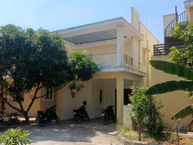 Resale | 3 BHK + Pooja Room 1800 Sq.Ft. Villa in Bachupally