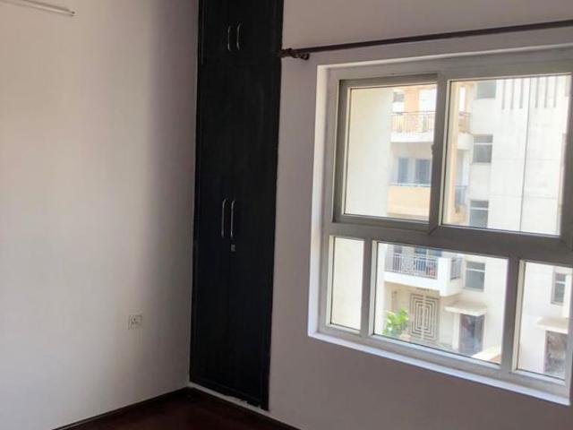 Resale | 3 BHK + Pooja Room 180 Sq.Yd. Apartment in BPTP Park Elite Floors
