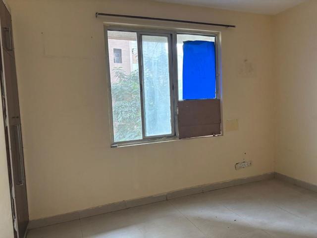 Resale | 3 BHK + Pooja Room 180 Sq.Yd. Apartment in BPTP Parkland