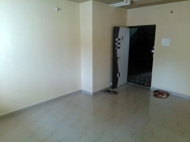 Resale | 1 BHK + Extra Room 570 Sq.Ft. Apartment in Singh Heights