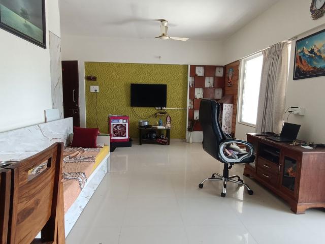 Resale | 2 BHK 1038 Sq.Ft. Apartment in Gera Park View