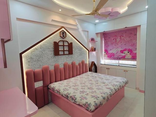 Resale | 2 BHK 1150 Sq.Ft. Apartment in Baner