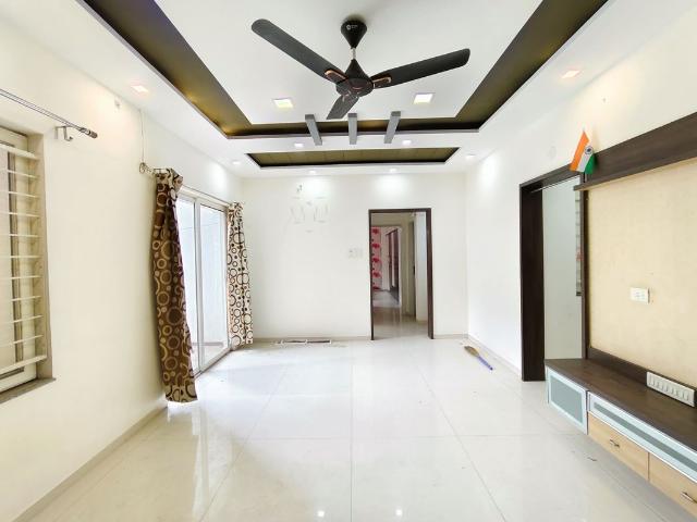 Resale | 2 BHK 1102 Sq.Ft. Apartment in Baner