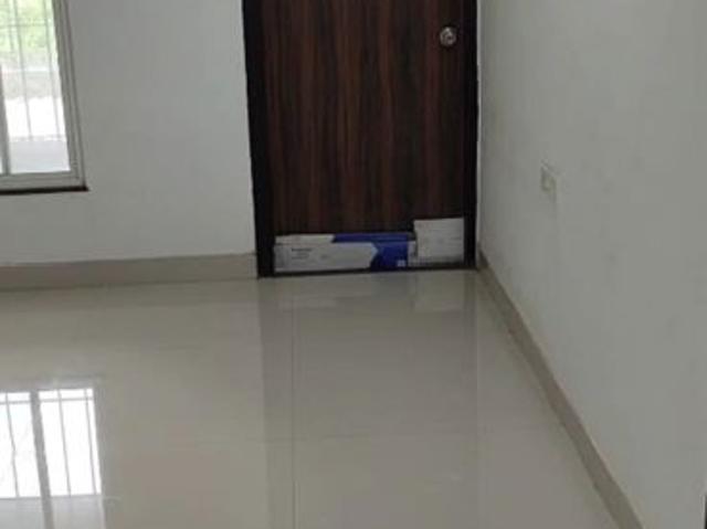 Resale | 2 BHK + Extra Room 900 Sq.Ft. Apartment in KFP Kalash