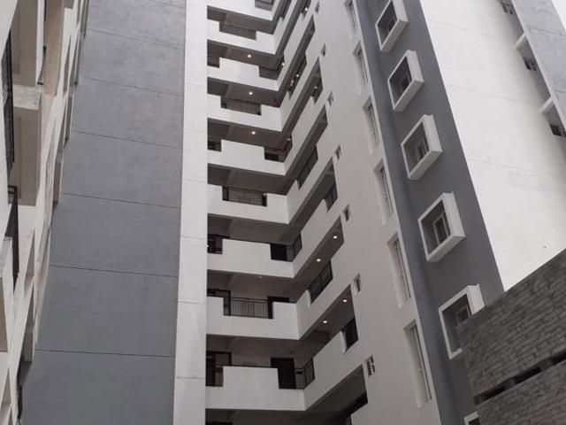 Resale | 2 BHK + Extra Room 1200 Sq.Ft. Apartment in High Grounds