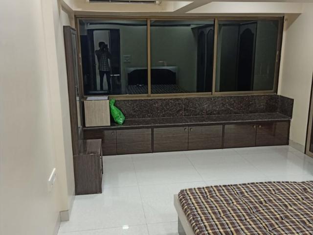 Resale | 2 BHK + Study Room 800 Sq.Ft. Apartment in Sanpada Sector 1