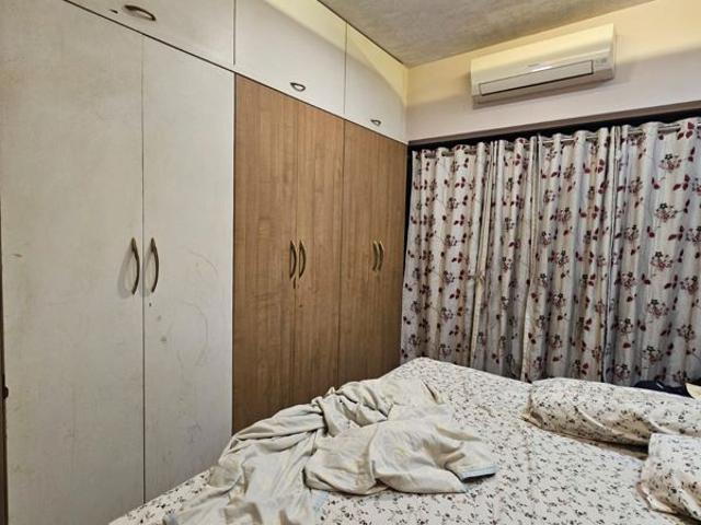 Resale | 2 BHK + Pooja Room 700 Sq.Ft. Apartment in Borivali West