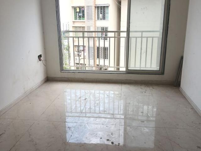 Resale | 2 BHK + Pooja Room 760 Sq.Ft. Apartment in Rustomjee Summit
