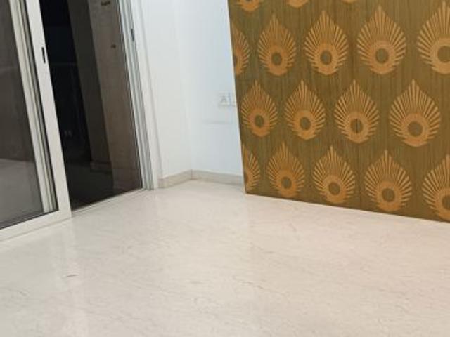 Resale | 4 BHK 1350 Sq.Ft. Apartment in Lodha Fiorenza