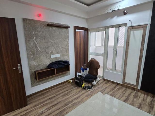 Resale | 4 BHK 2000 Sq.Ft. Apartment in Dwarika Raj Garden City