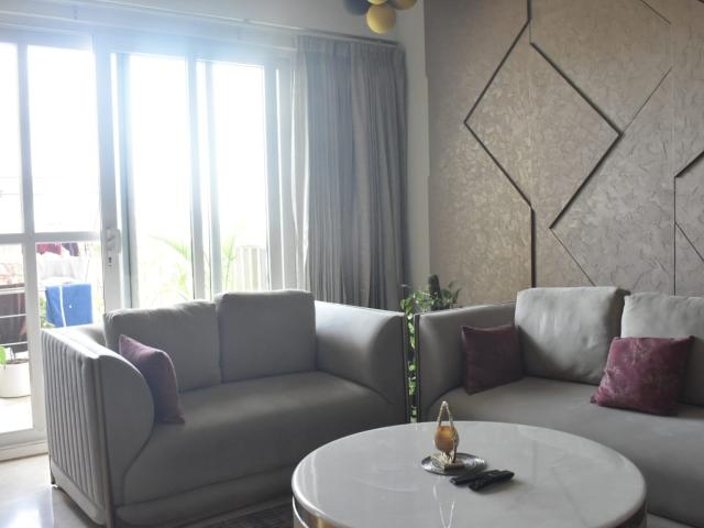 Resale | 4 BHK + Study Room 100 Sq.Yd. Villa in Unitech Greenwood City Apartment