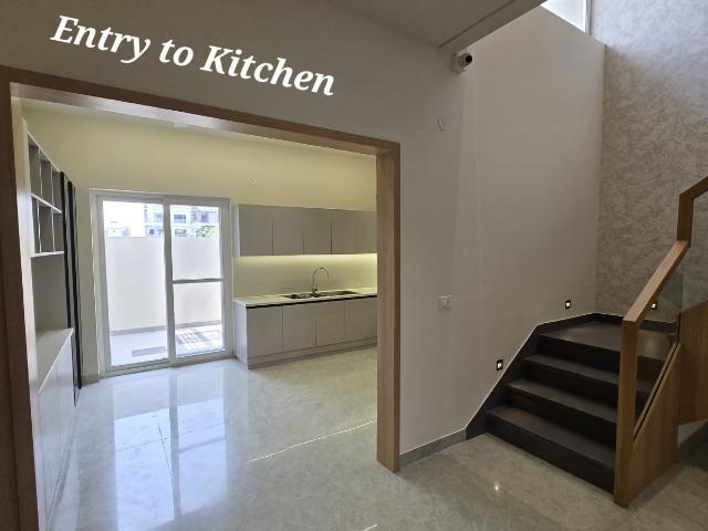 Resale | 5 BHK + Pooja Room 200 Sq.Ft. Independent House in Aerocity