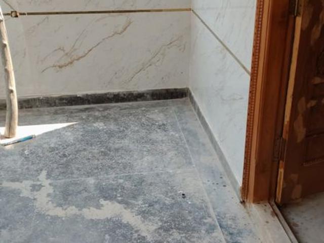 Resale | 6+ BHK + Pooja Room 103 Sq.Yd. Independent House in Suraram Colony