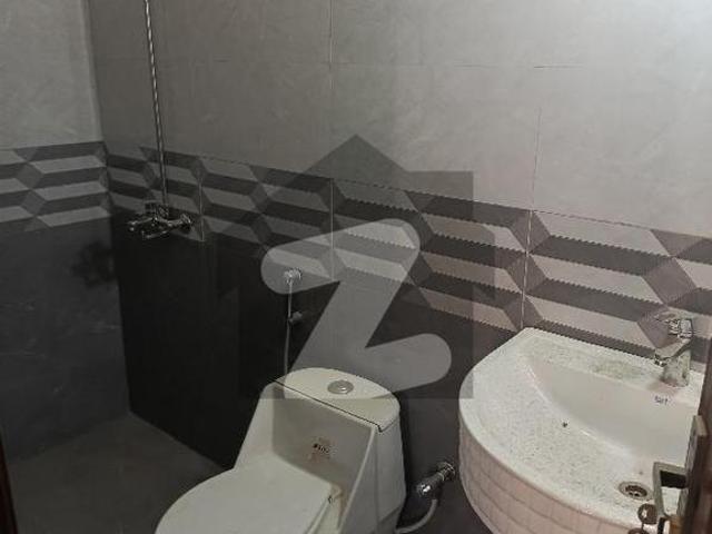 House For sale In Islamia Park