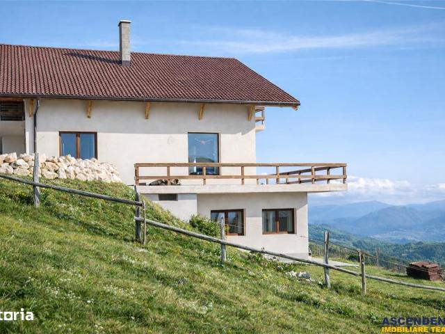Vila distincta, panorama urbana, amplasare de top, Zarnesti, Brasov