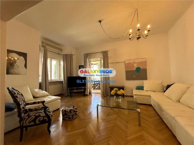 Resedinta perfecta in vila cu personalitate AVIATORILOR / KISELEFF