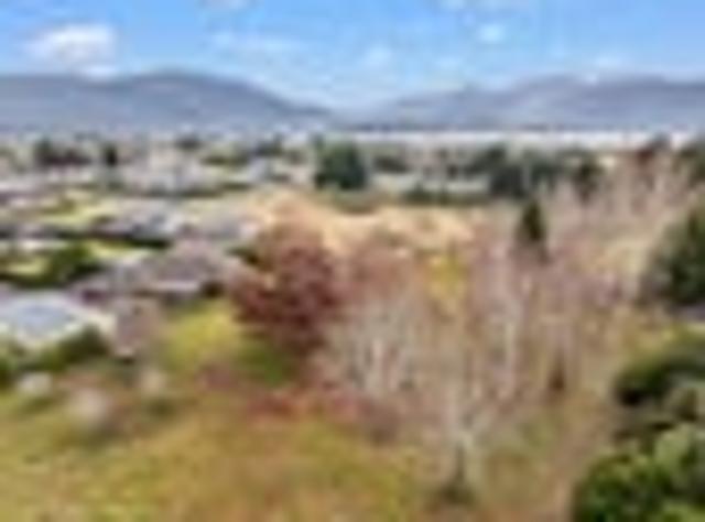 Reserve Outlooks and Room to Really Live