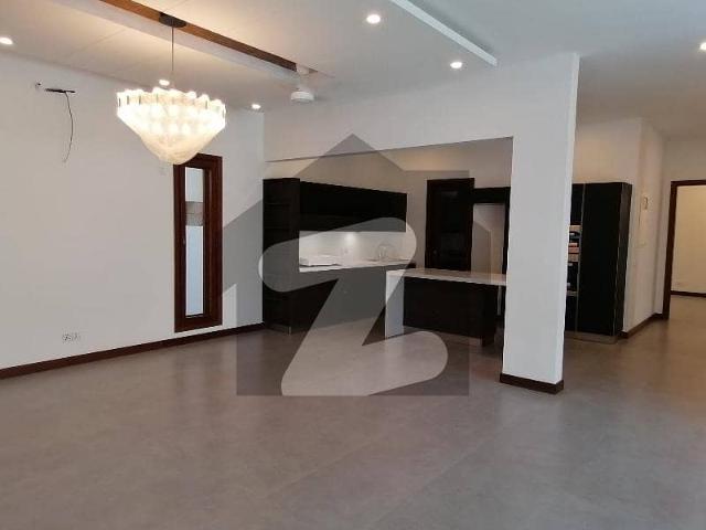 Reserve A Prime Location Upper Portion Of 500 Square Yards Now In DHA Phase 7